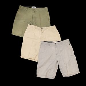 Bundle Of 3 Old Navy Men's Flat Front Shorts - Green, Beige, & Gray Size 34